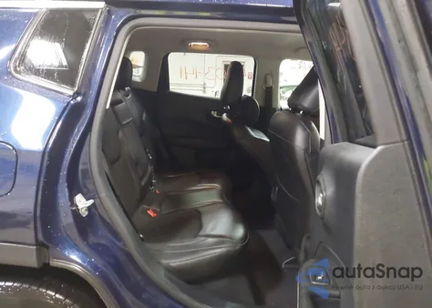 2018 Jeep Compass Latitude 4X4 из США, поврежденный, VIN 3C4NJDBB1JT223371